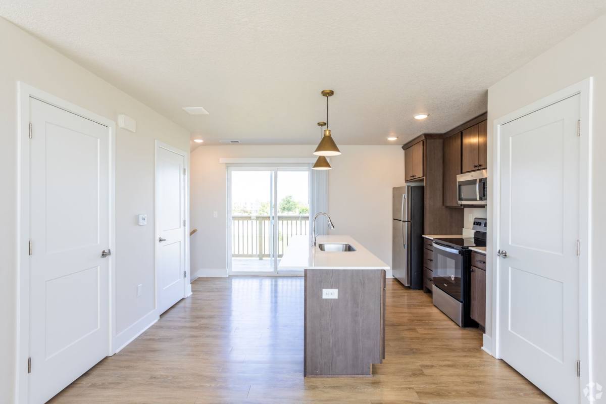 Townhouse for rent at 3305 NW Cameo Lane, Ankeny, IA 50023
