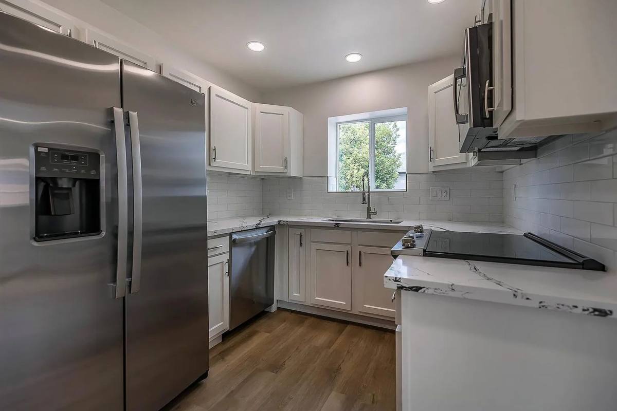 Apartment for rent at 938 E Waverly St, Tucson, AZ 85719