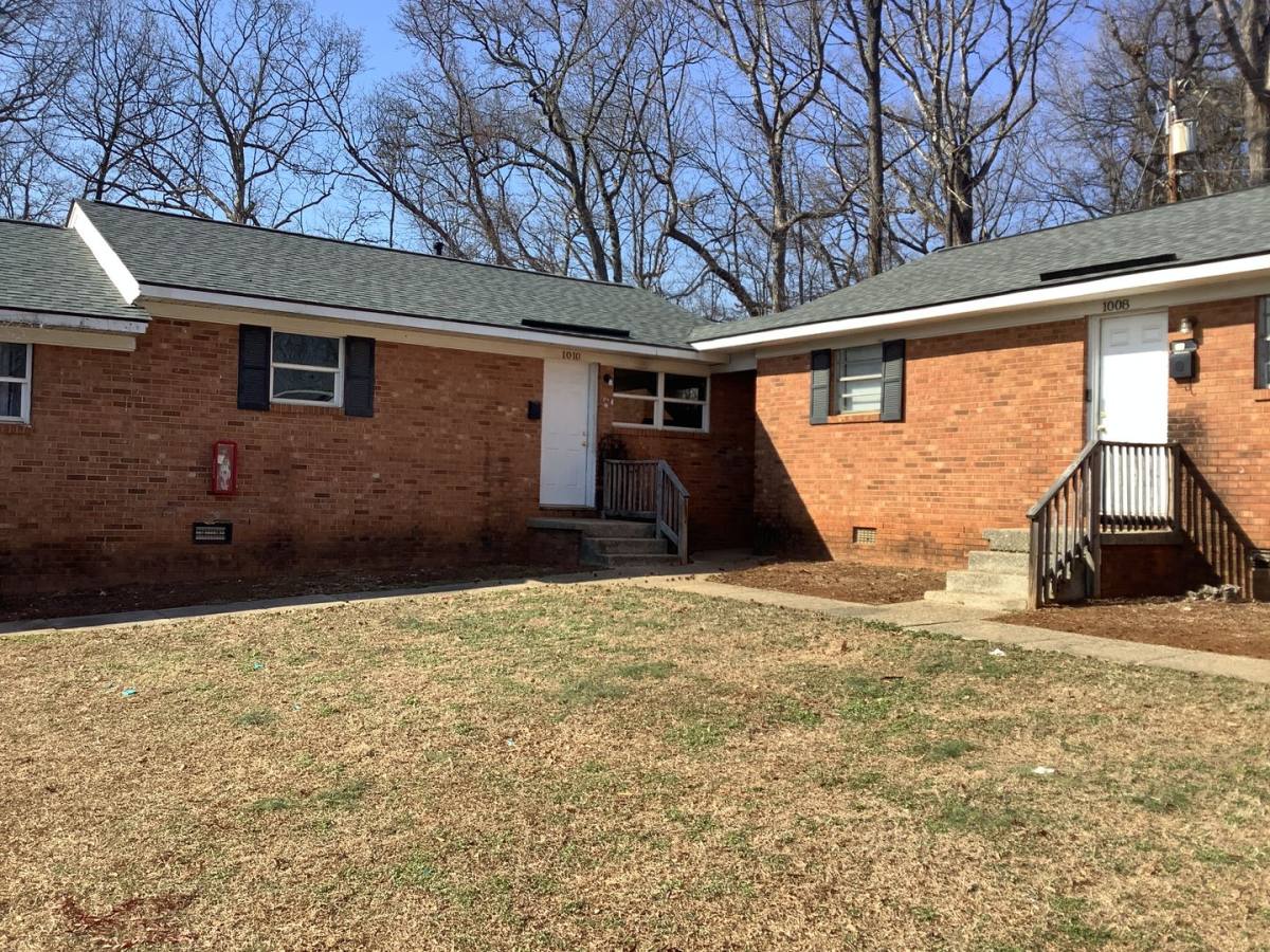 Apartment for rent at 1004-1018 Fir Place, Greensboro, NC 27407