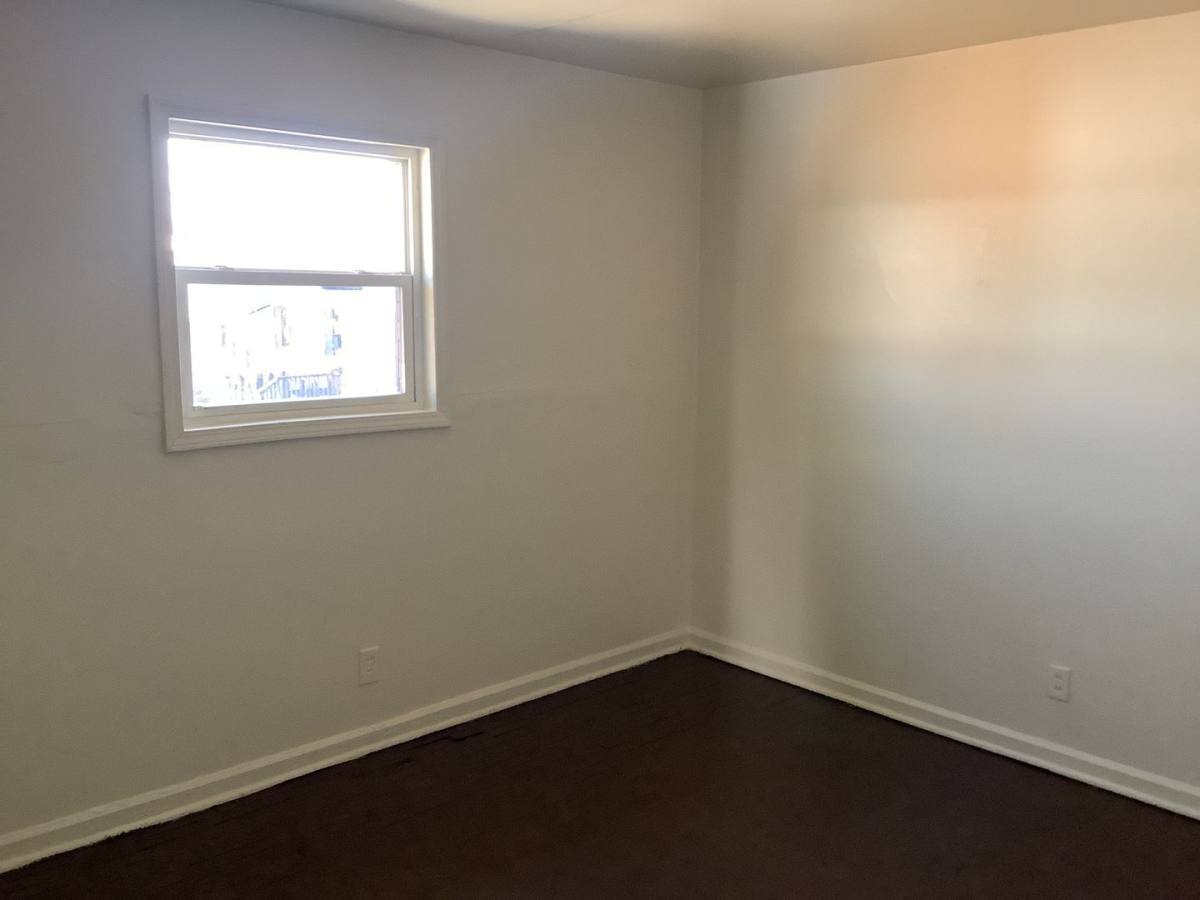 Apartment for rent at 1004-1018 Fir Place, Greensboro, NC 27407