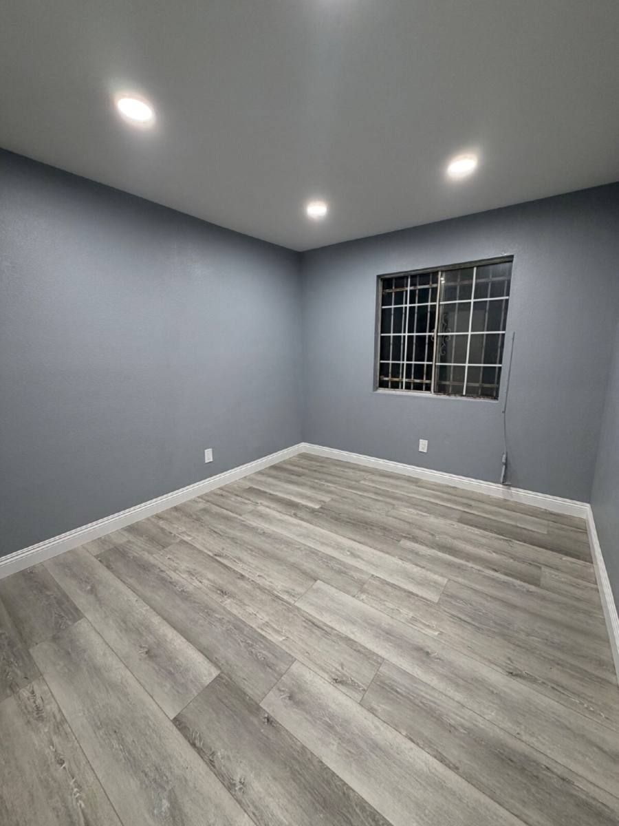 Apartment for rent at 219 E 76th St, Los Angeles, CA 90003
