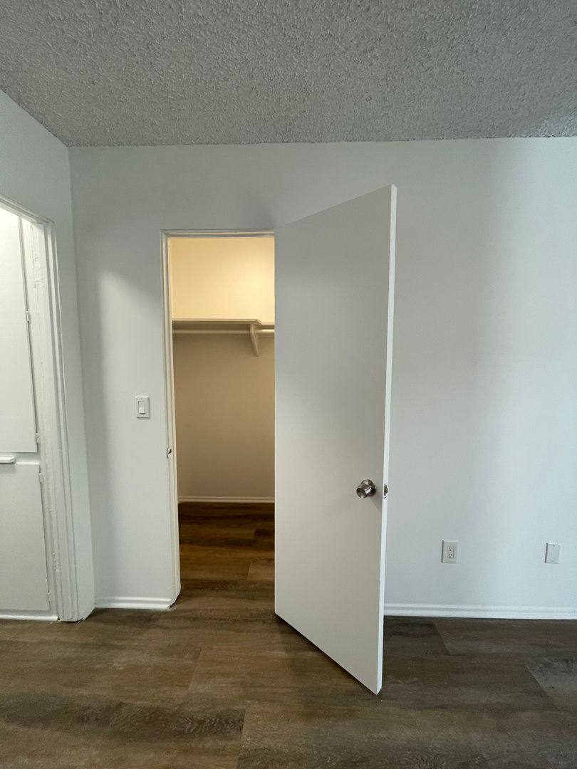 Apartment for rent at 5650 Fair Ave, North Hollywood, CA 91601