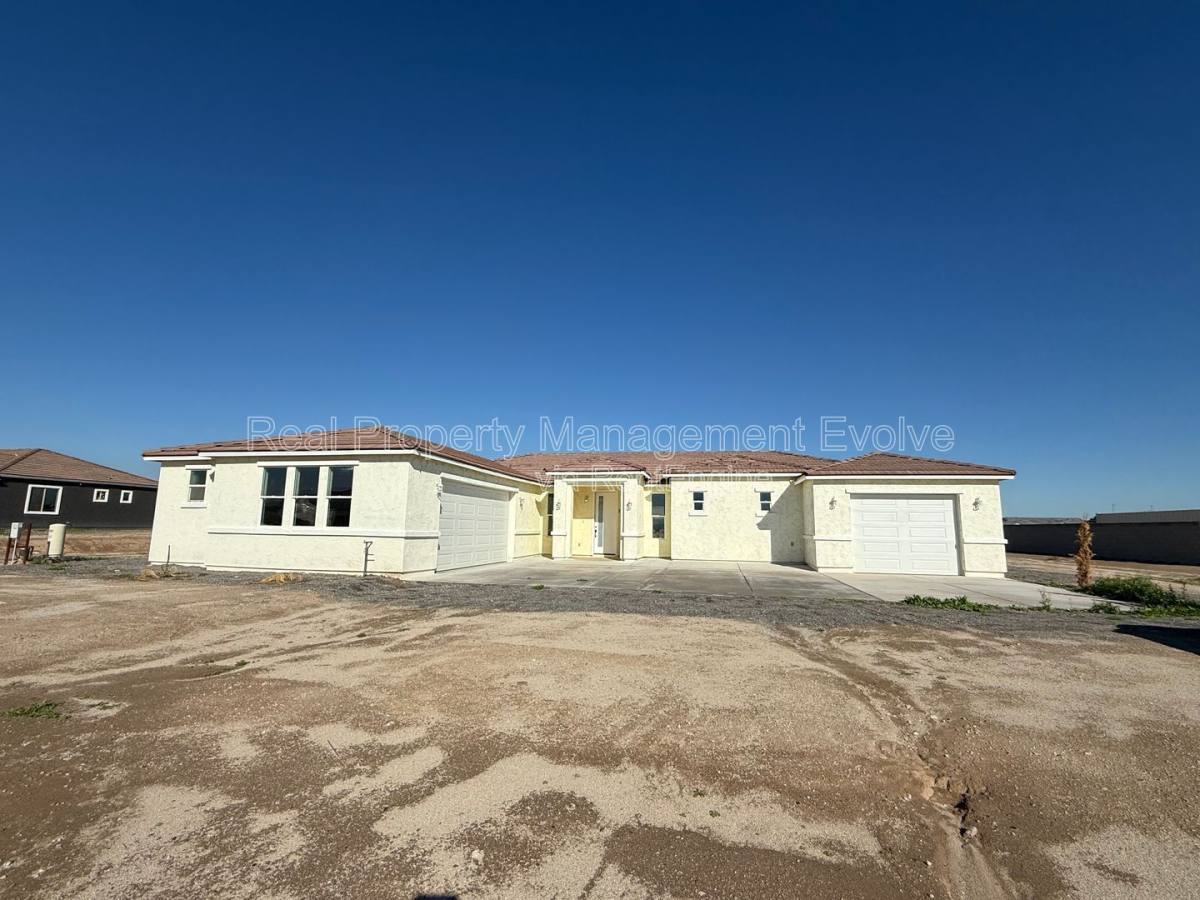 House for rent at 22536 W Huntington Dr, Buckeye, AZ 85326