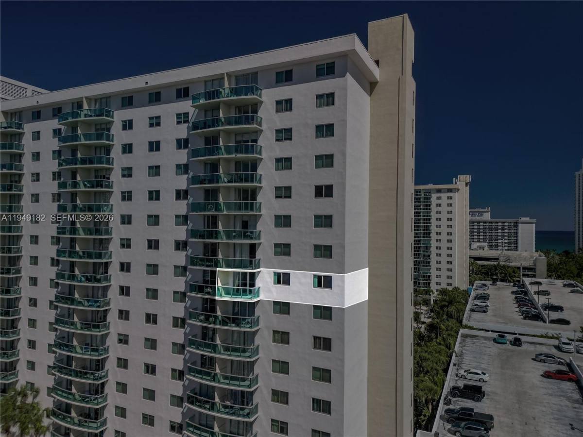 Apartment for rent at 19380 Collins Ave #901, North Miami Beach, FL 33160