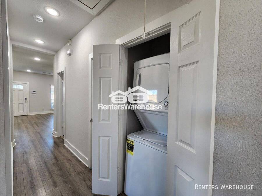 House for rent at 9710 Tuffly St #B, Houston, TX 77029
