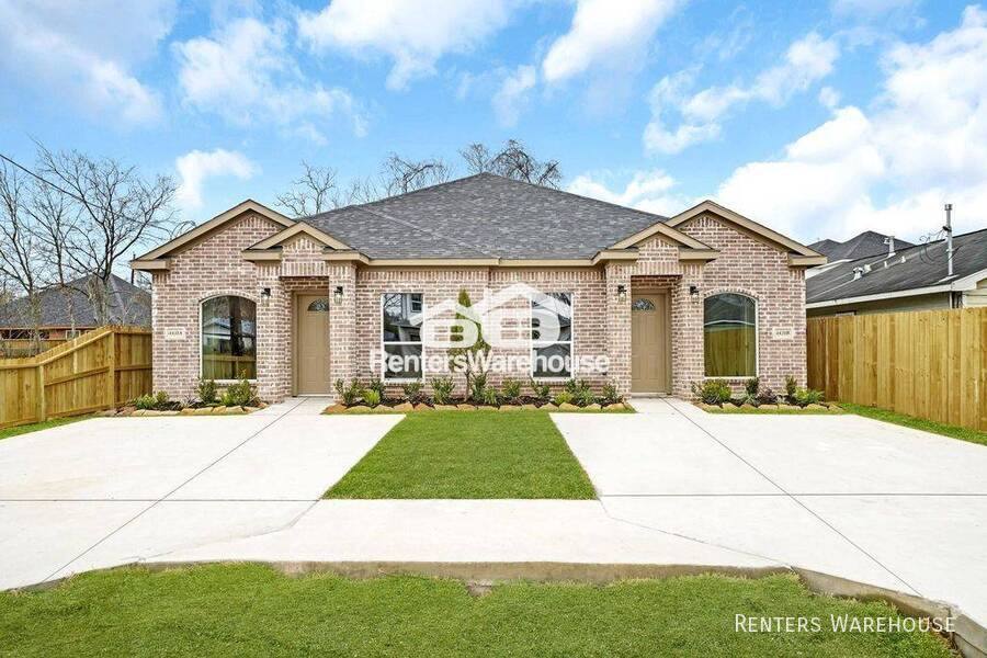 House for rent at 9710 Tuffly St #B, Houston, TX 77029