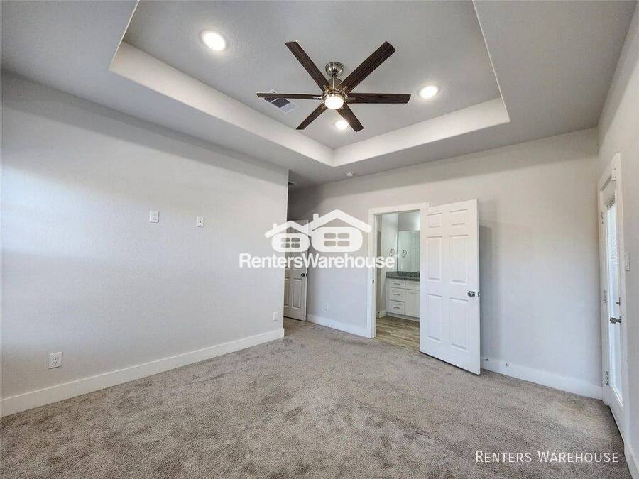 House for rent at 9710 Tuffly St #B, Houston, TX 77029