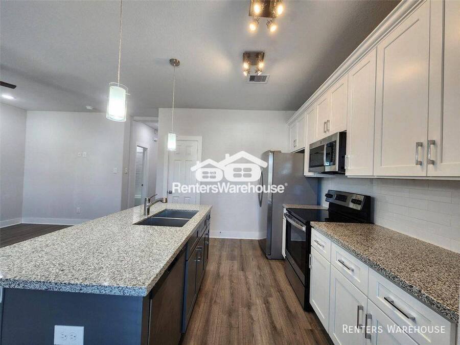 House for rent at 9710 Tuffly St #B, Houston, TX 77029