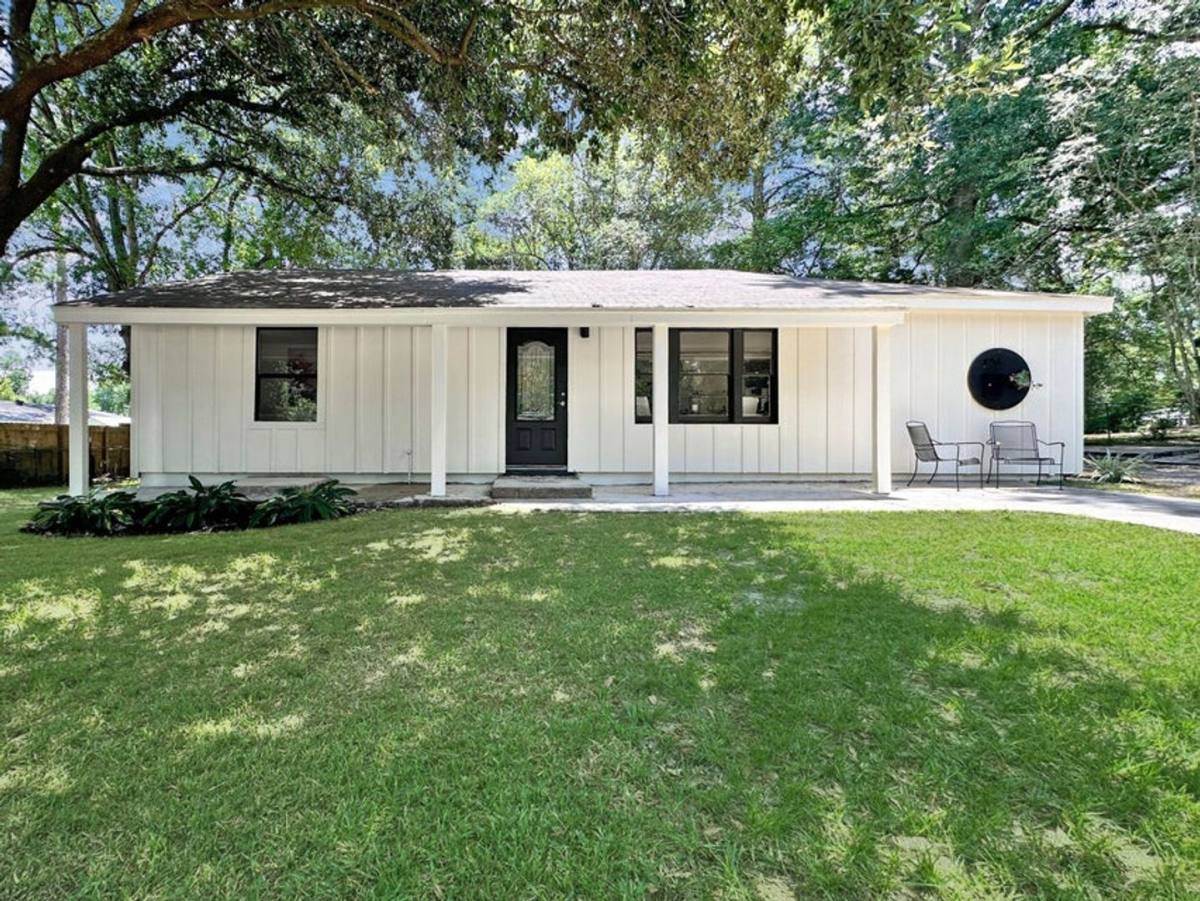 House for rent at 128 Country Club Circle, Deridder, LA 70634