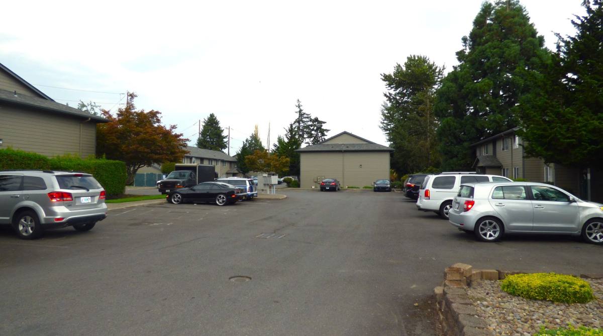 Apartment for rent at 124 Stafford Lane NE, Salem, OR 97301