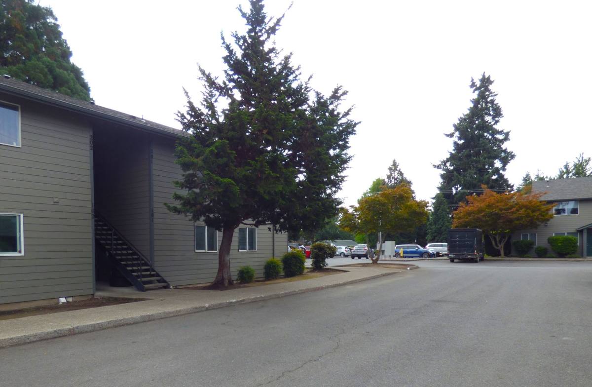 Apartment for rent at 124 Stafford Lane NE, Salem, OR 97301