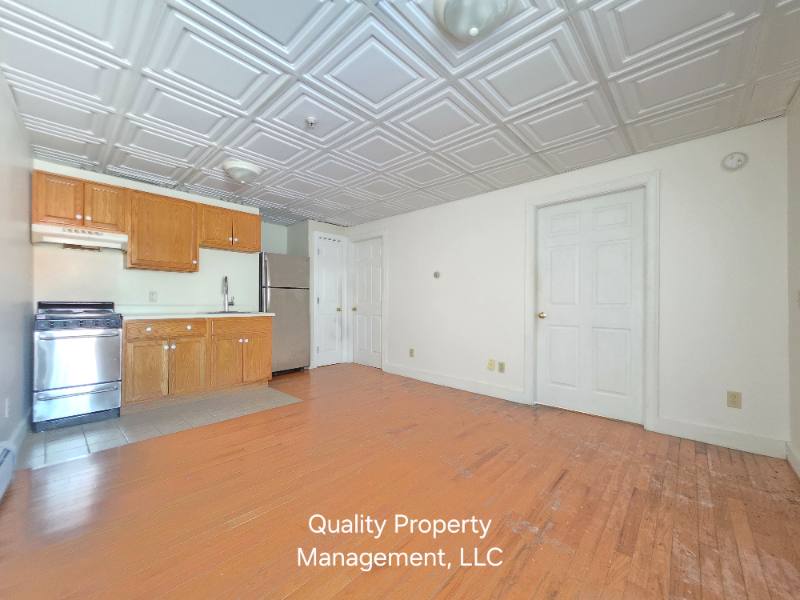 Apartment for rent at 128 Hammond St #13, Bangor, ME 04401