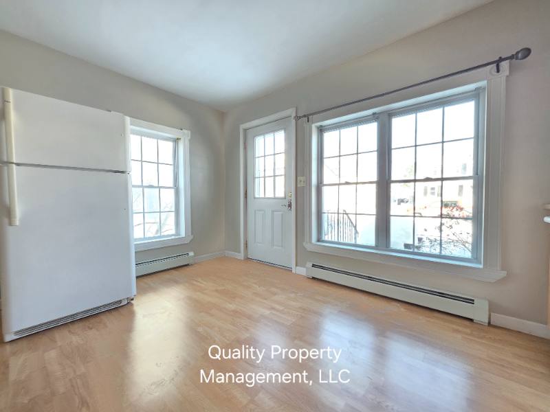 Apartment for rent at 208 Grove St #B, Bangor, ME 04401