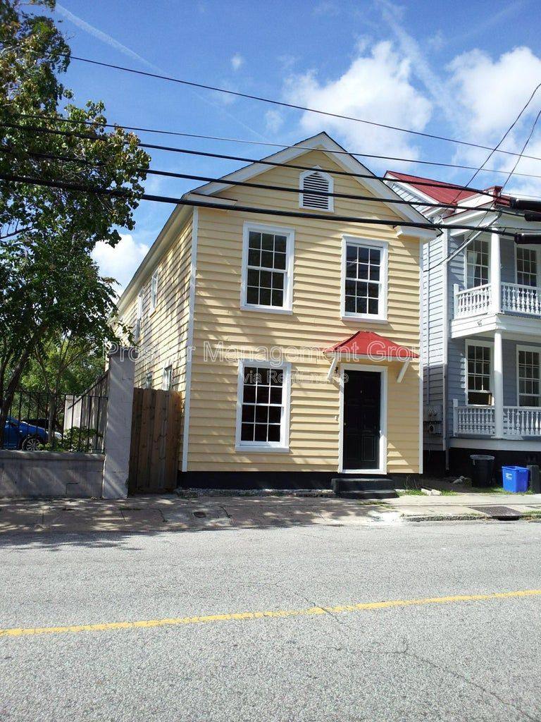 Apartment for rent at 645 Columbus St #B, Charleston, SC 29403