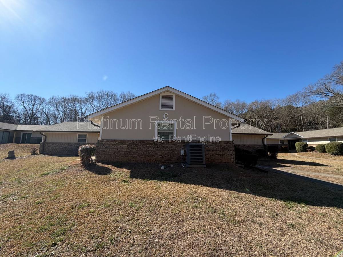 Apartment for rent at 1502 Waverly Way #C-2, Monroe, GA 30656
