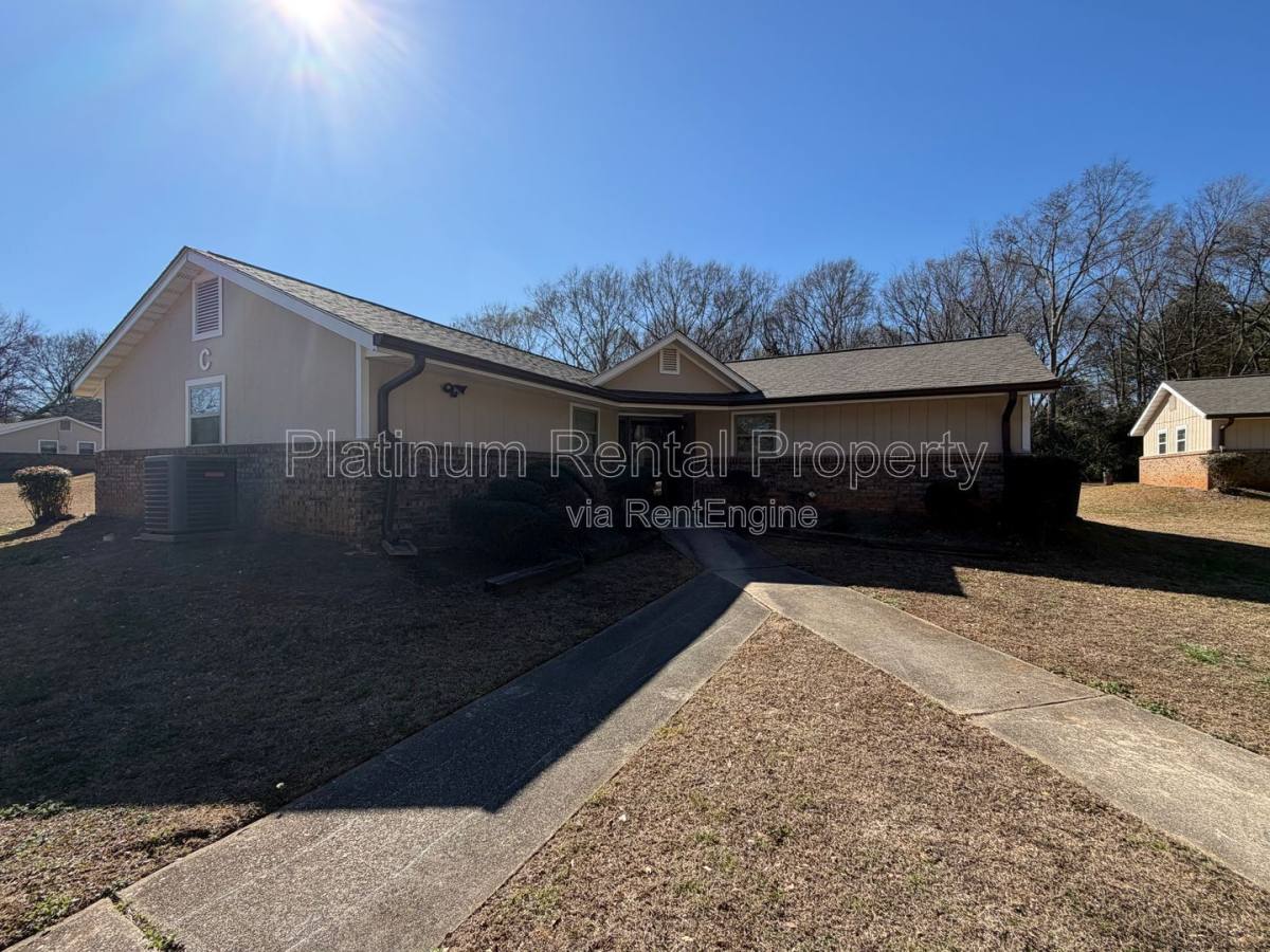Apartment for rent at 1502 Waverly Way #C-2, Monroe, GA 30656