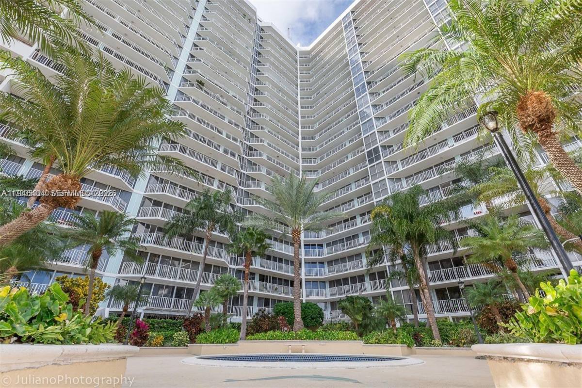 Apartment for rent at 7601 E Treasure Dr #2210, Miami Beach, FL 33141