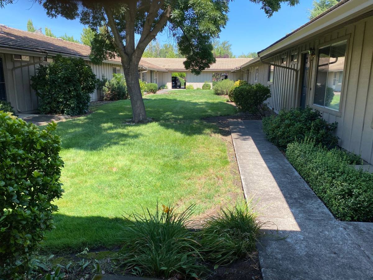 Condo for rent at 300 Shafer Lane B3, Jacksonville, OR 97530