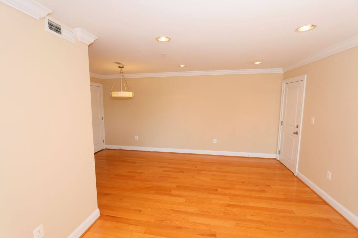 Apartment for rent at 1901-03 Lincoln Rd NE, Washington, DC 20002