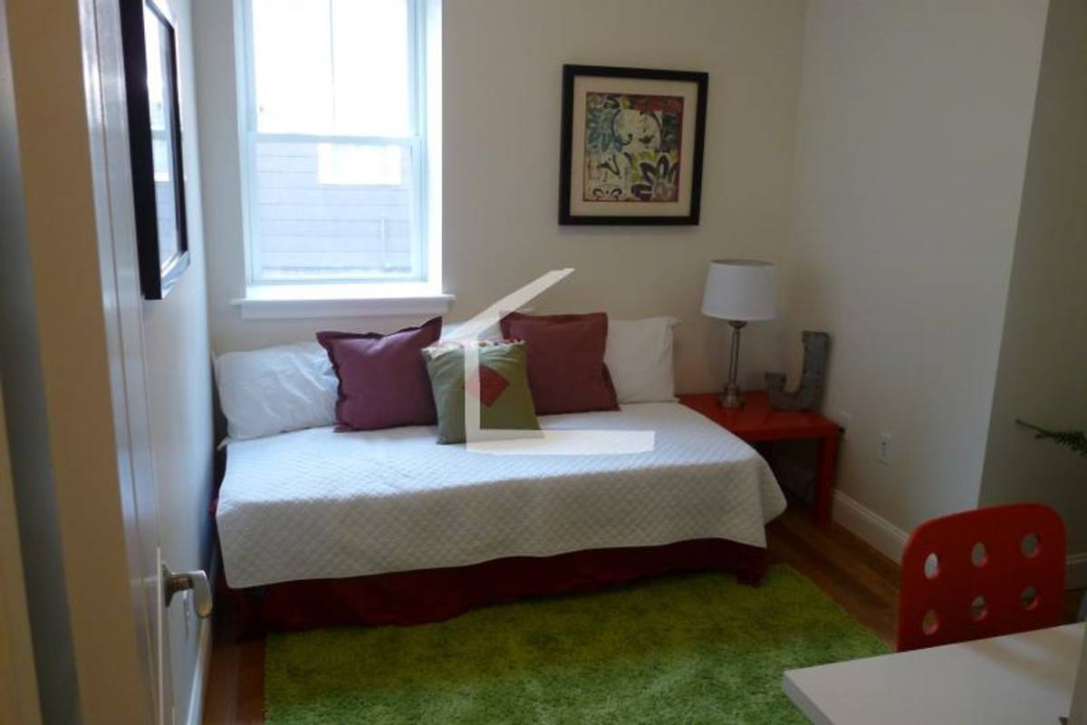 Apartment for rent at 50 Kent St #2, Brookline, MA 02445