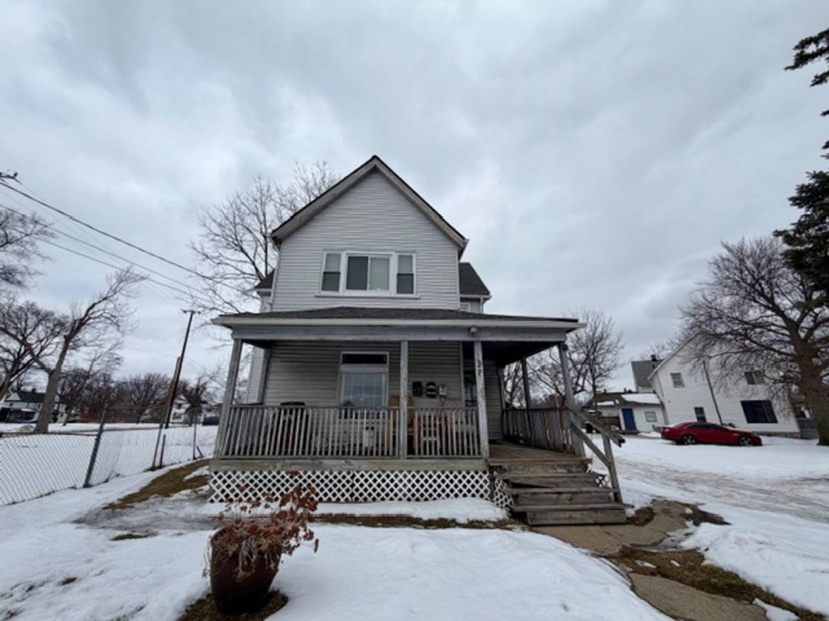 Apartment for rent at 97 Fairgrove, Pontiac, MI 48342