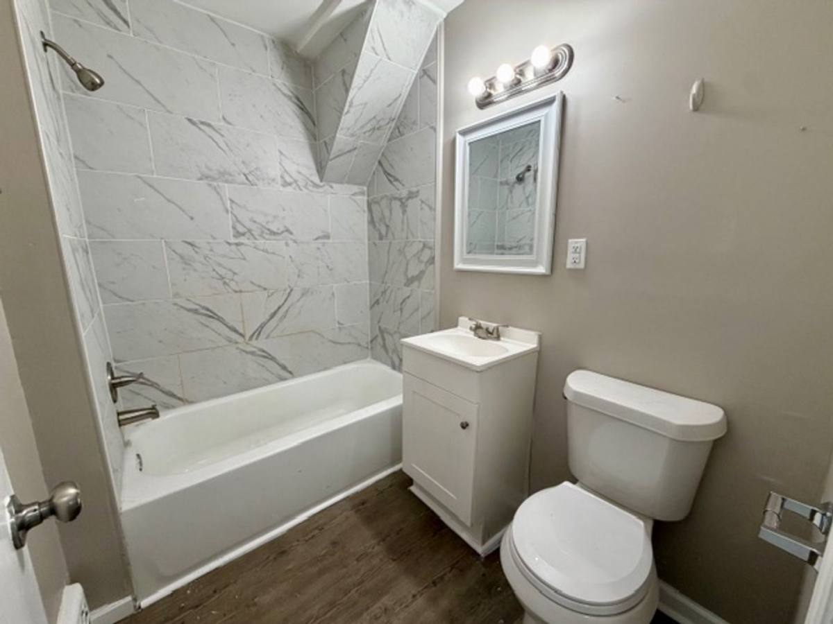 Apartment for rent at 97 Fairgrove, Pontiac, MI 48342