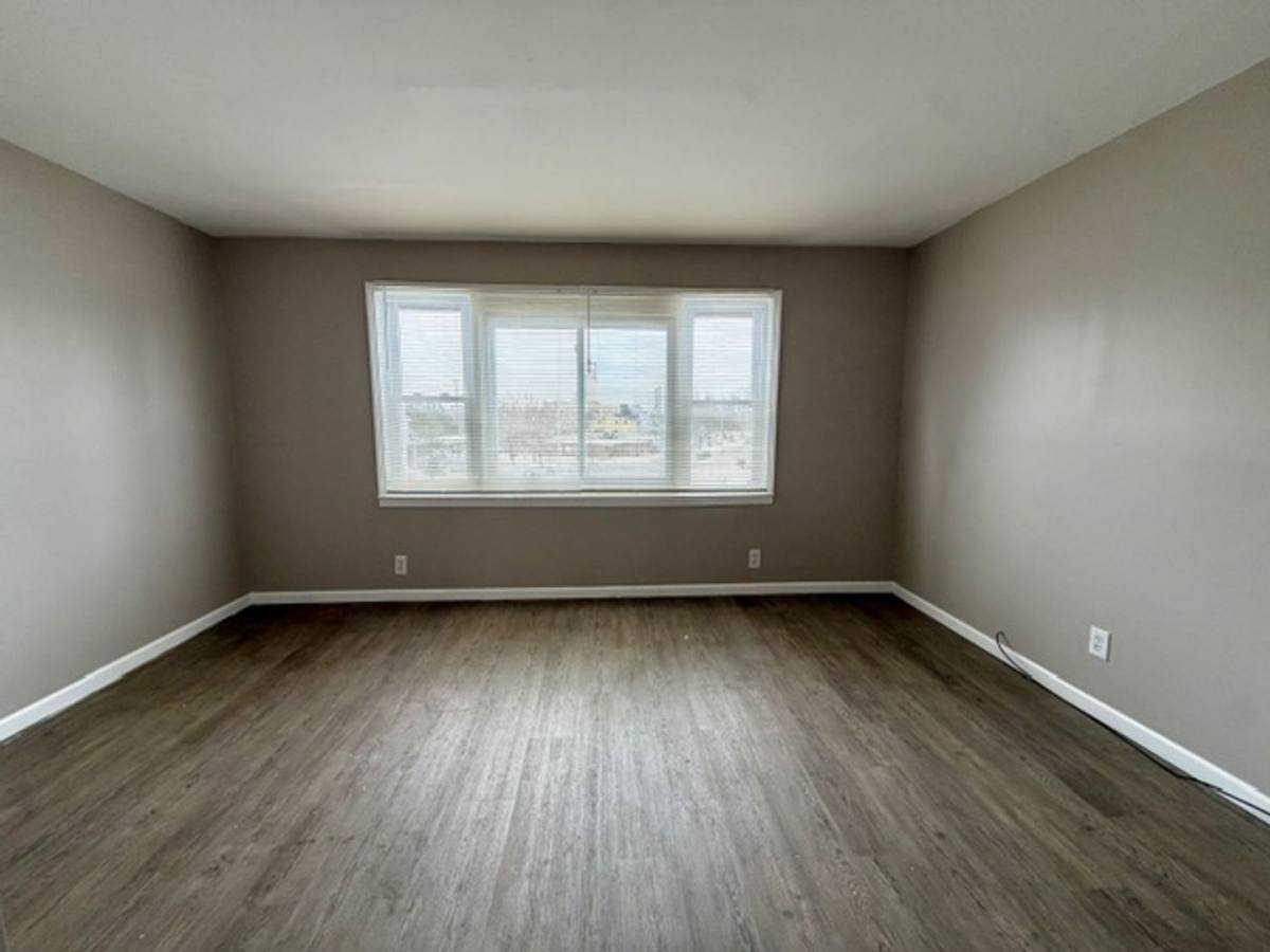 Apartment for rent at 97 Fairgrove, Pontiac, MI 48342