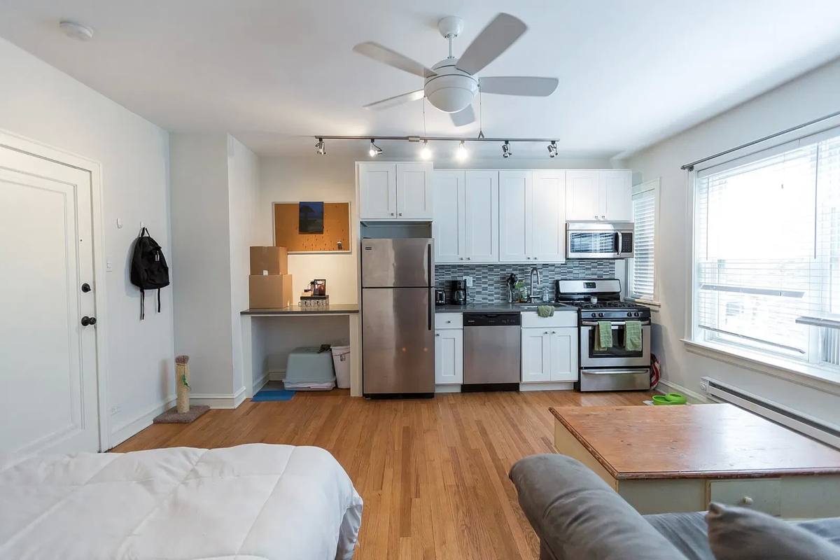 4105 N Damen Ave #23, Chicago, IL 60618