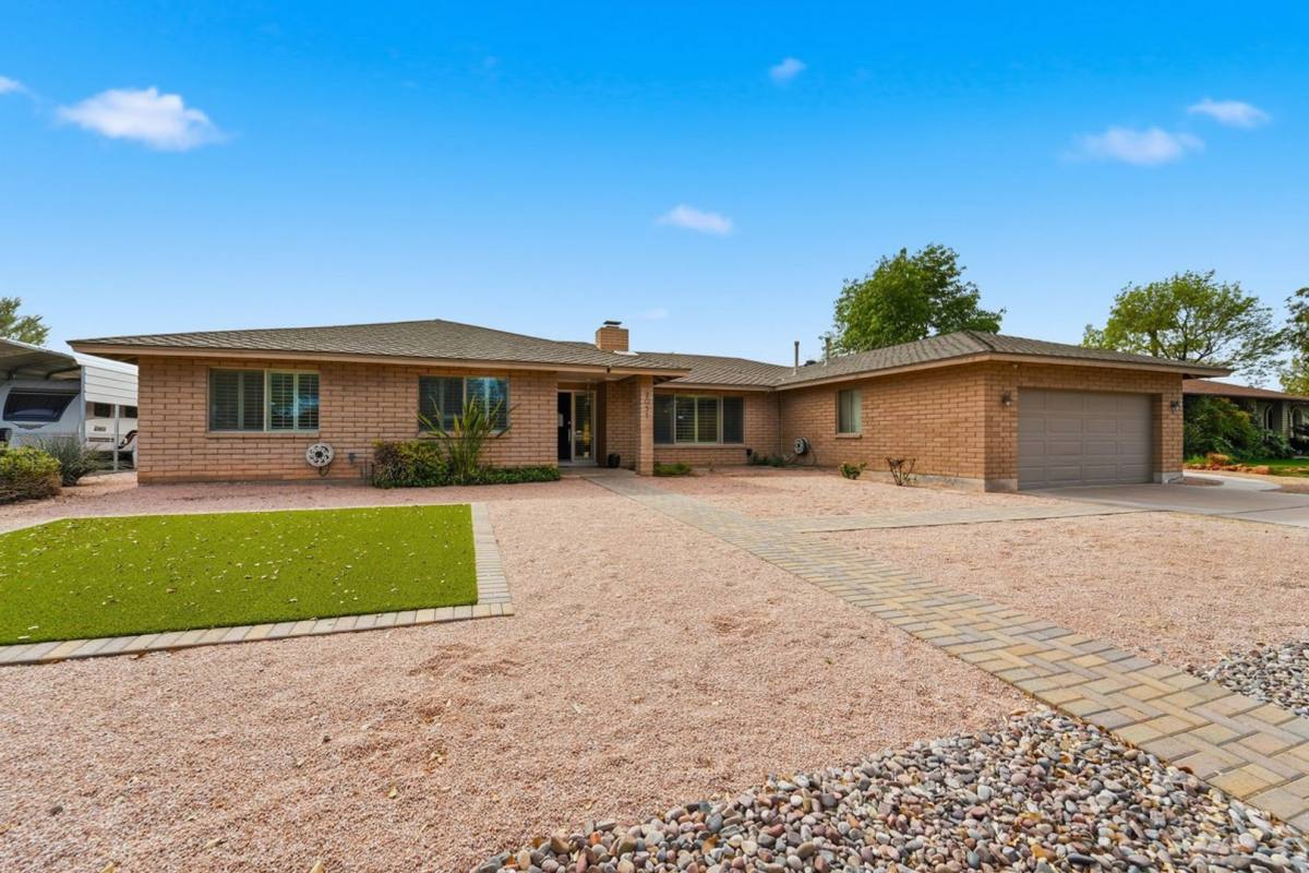House for rent at 2051 E Hermosa Dr, Tempe, AZ 85282