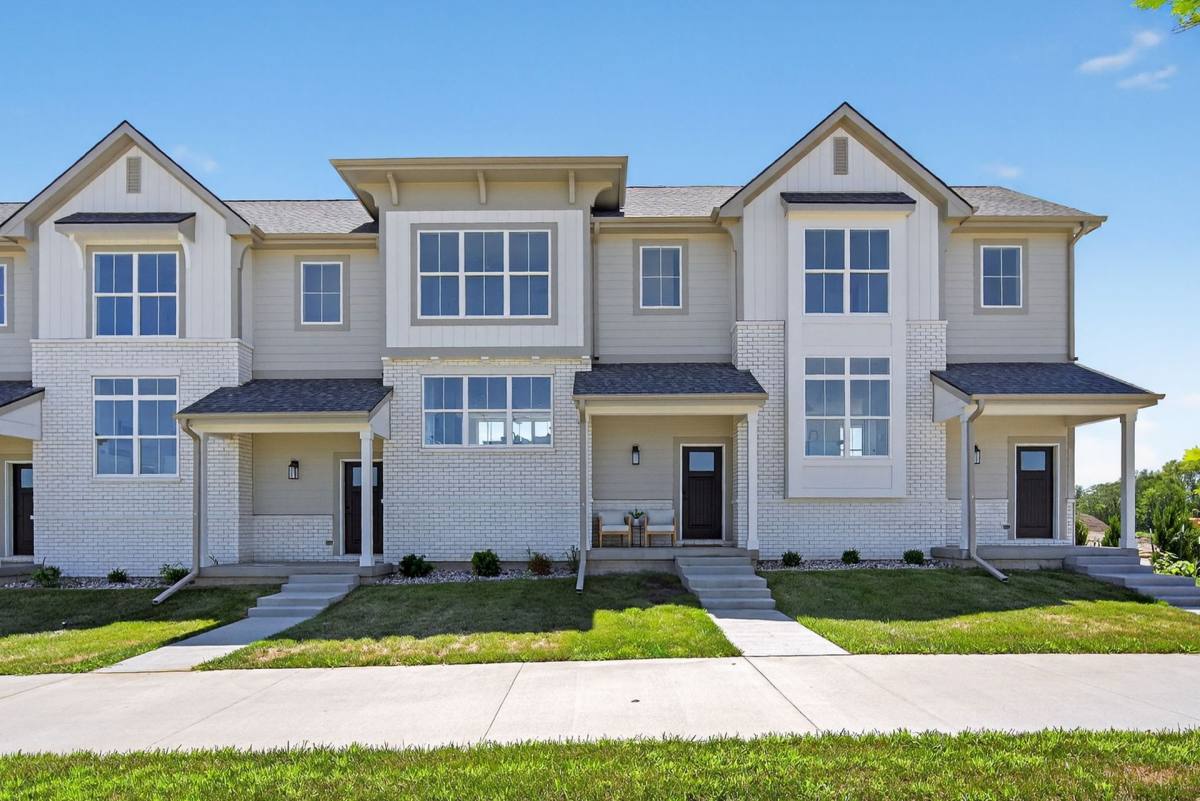 Townhouse for rent at 1439 SE Superior Lane, Waukee, IA 50263