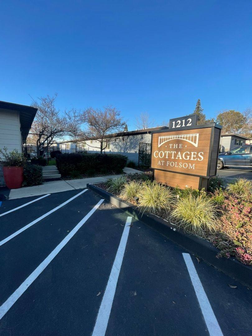 Apartment for rent at 1212 Bidwell St, Folsom, CA 95630