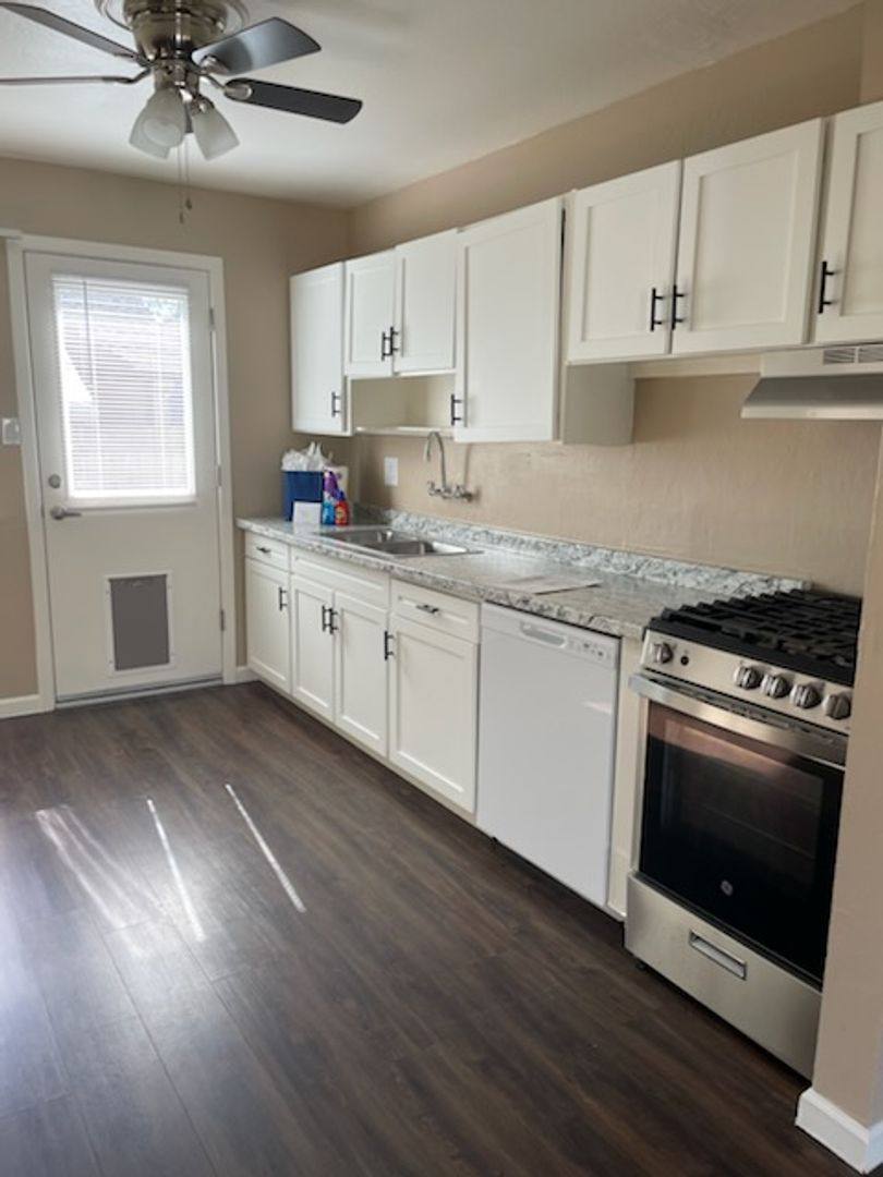 Apartment for rent at 1212 Bidwell St, Folsom, CA 95630