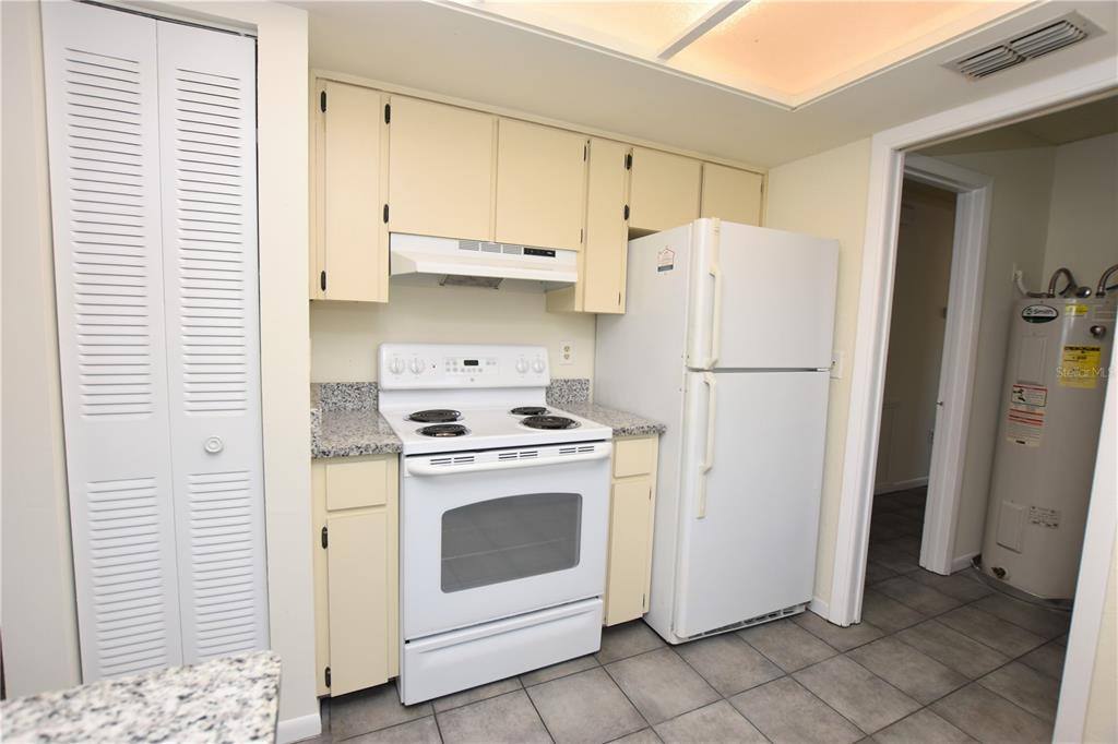 Apartment for rent at 1804 Crystal Grove Dr, Lakeland, FL 33801