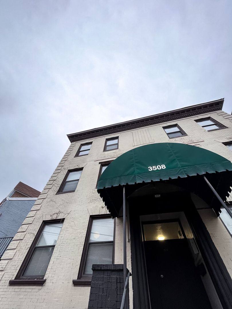 Apartment for rent at 3508 Cable Place, Pittsburgh, PA 15213