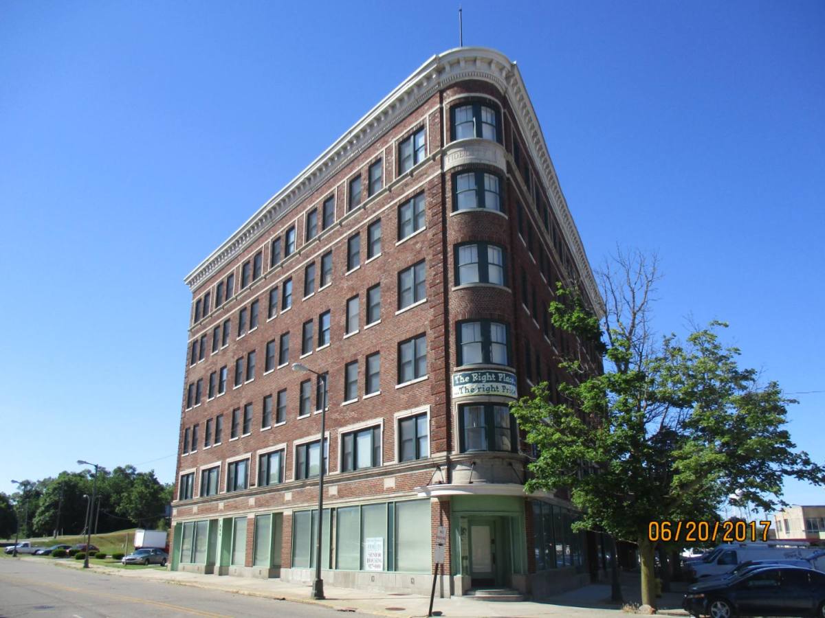 Apartment for rent at 162 Pipestone St #502, Benton Harbor, MI 49022