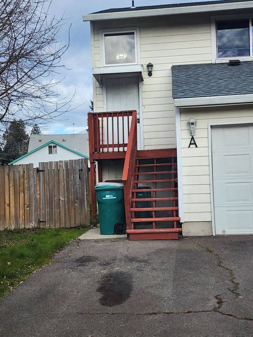 Apartment for rent at 204 N Harrison St, Newberg, OR 97132