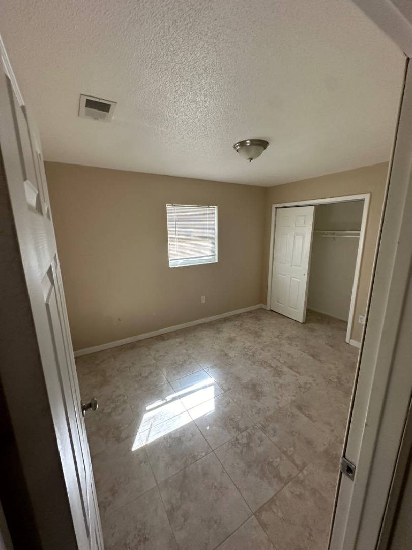 Apartment for rent at 912 60th Ave Terrace W #914 A, Bradenton, FL 34207