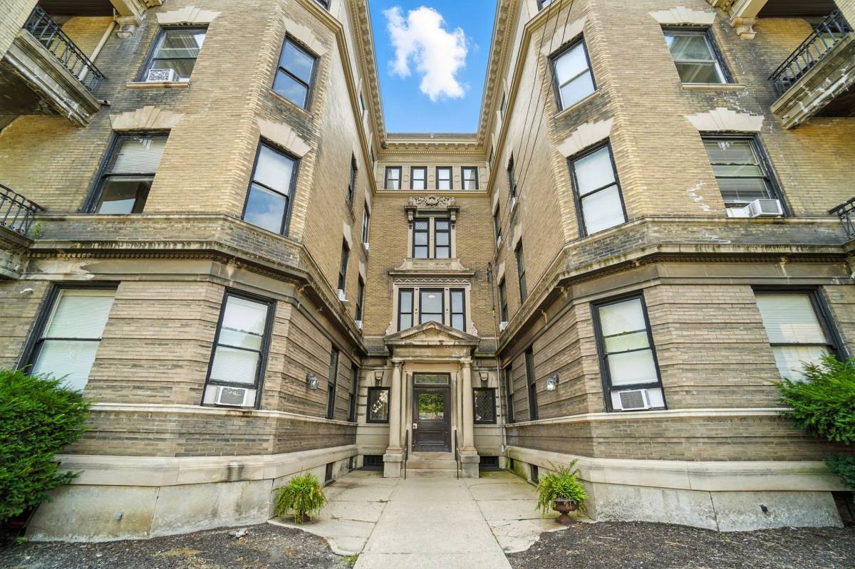 Apartment for rent at 3414 Telford St, Cincinnati, OH 45220