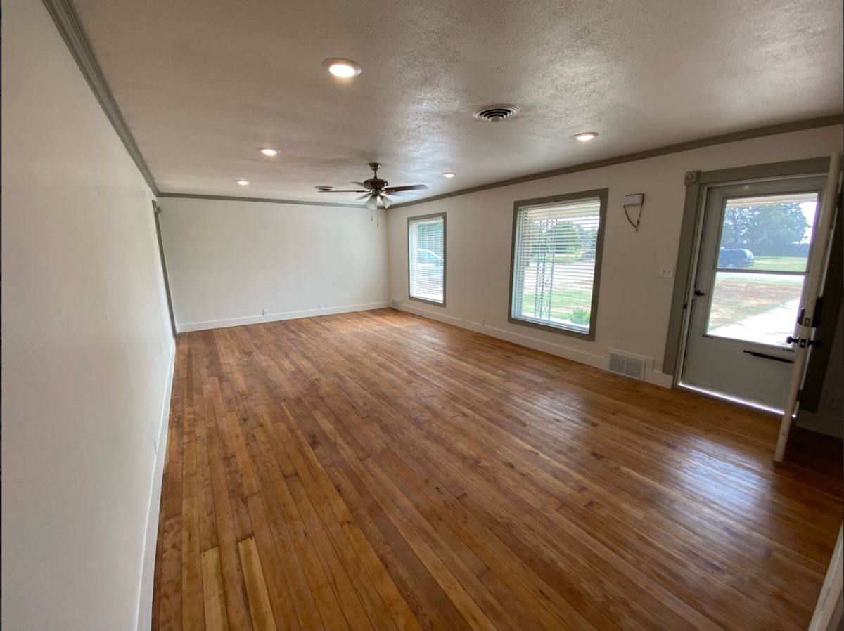 House for rent at 1011 Walnut St, Idalou, TX 79329