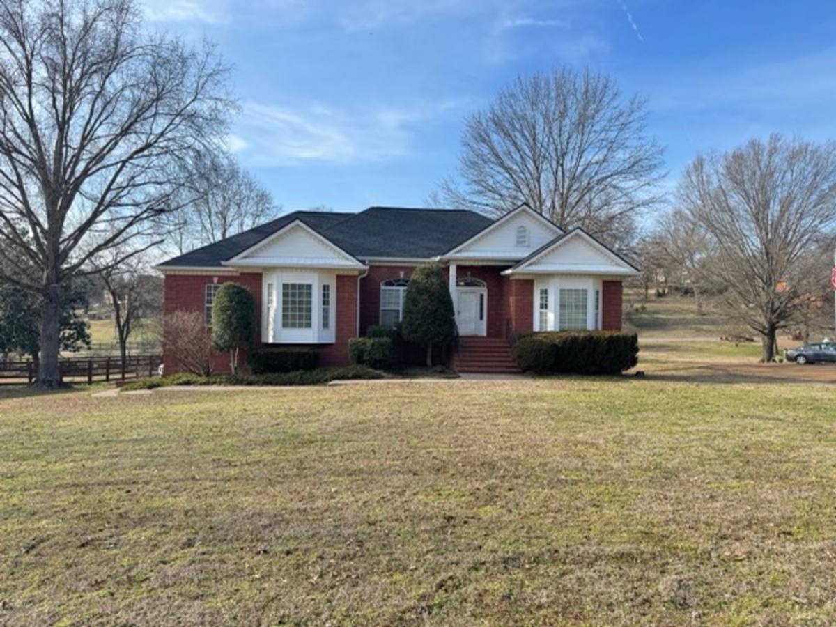 House for rent at 307 Oak Meadow Lane, Mount Juliet, TN 37122