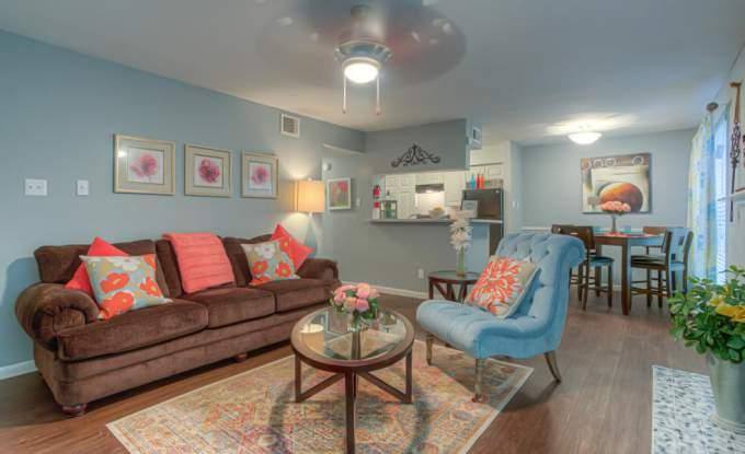 Apartment for rent at 4720 Reading Rd, Rosenberg, TX 77471