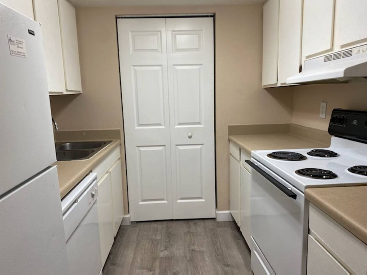 Apartment for rent at 260 W Van Fleet Dr, Bartow, FL 33830