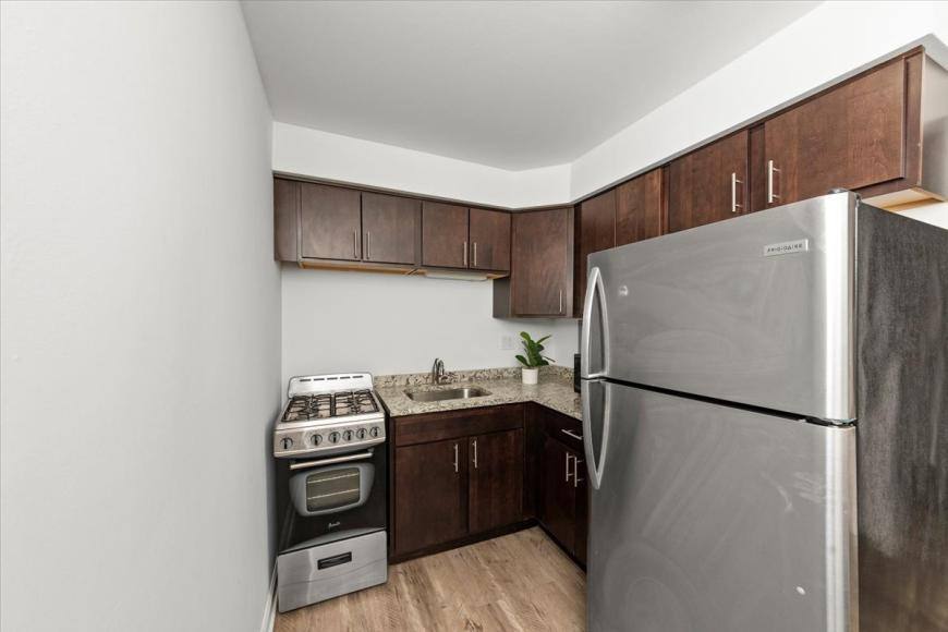 Apartment for rent at 6211 N Kenmore, Chicago, IL 60660