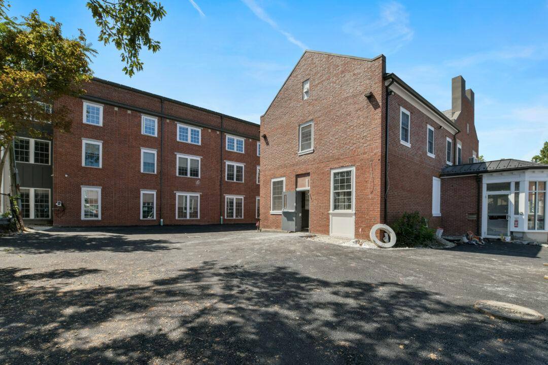 Apartment for rent at 402-410 Washington St, Dedham, MA 02026