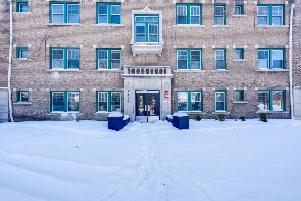 Apartment for rent at 3209 Archwood Ave, Cleveland, OH 44109