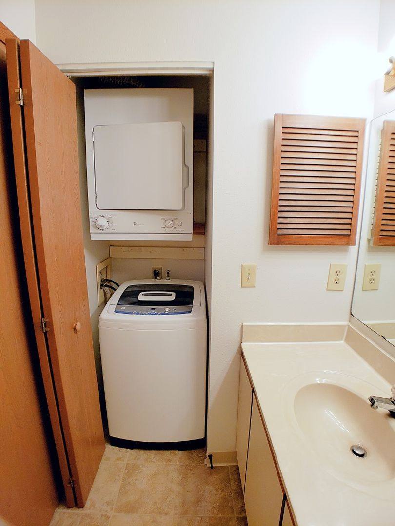 Apartment for rent at 5806 Raymond Rd, Madison, WI 53711