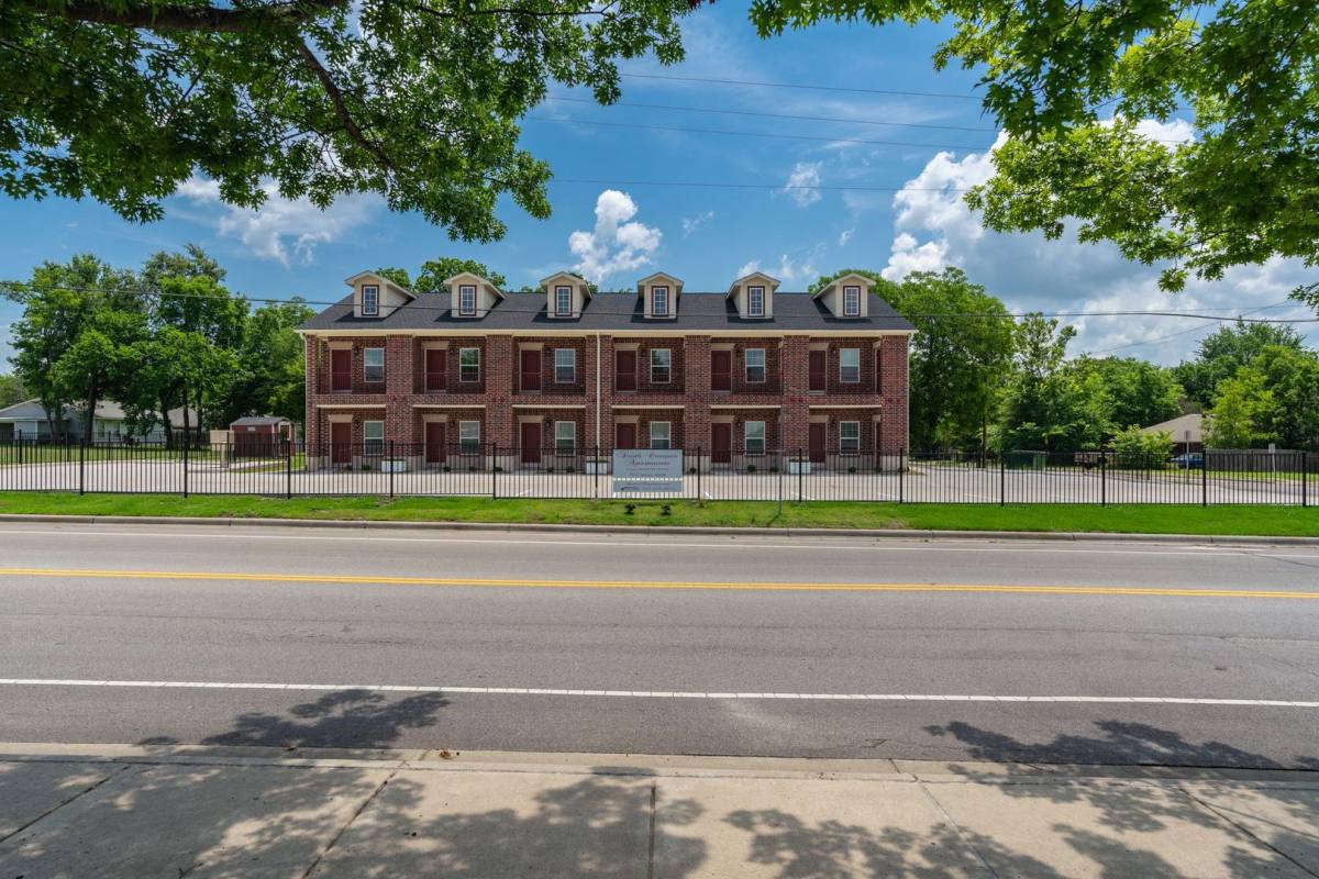 Apartment for rent at 1912 Jackson, Commerce, TX 75428