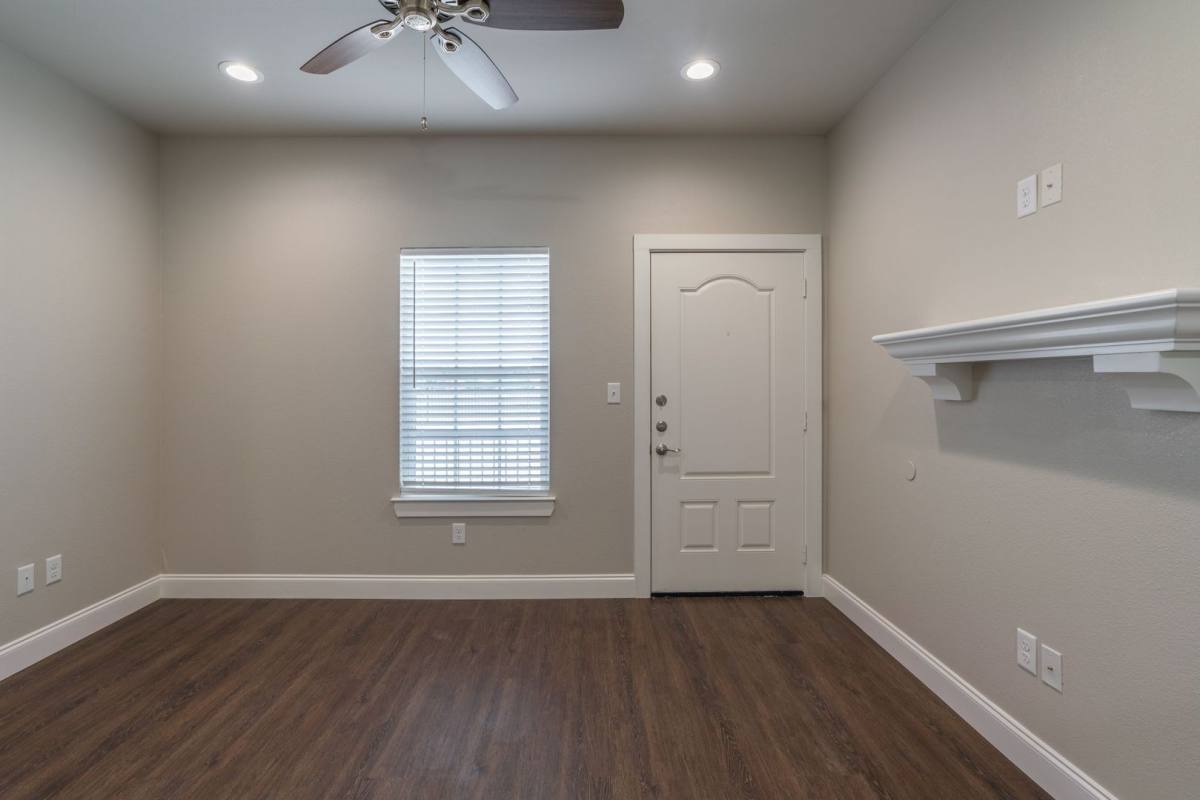 Apartment for rent at 1912 Jackson, Commerce, TX 75428