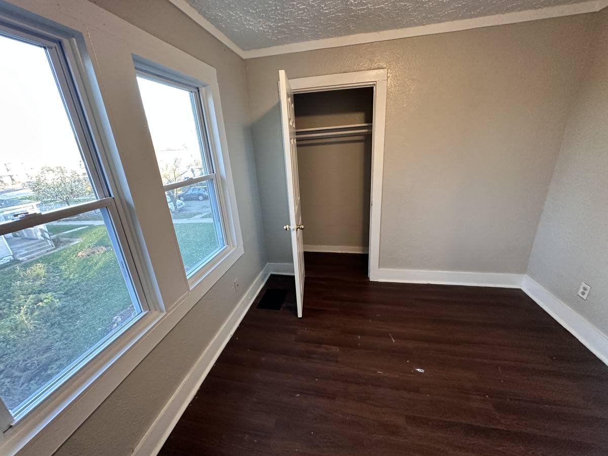 Townhouse for rent at 110 N Grant Ave, Indianapolis, IN 46201