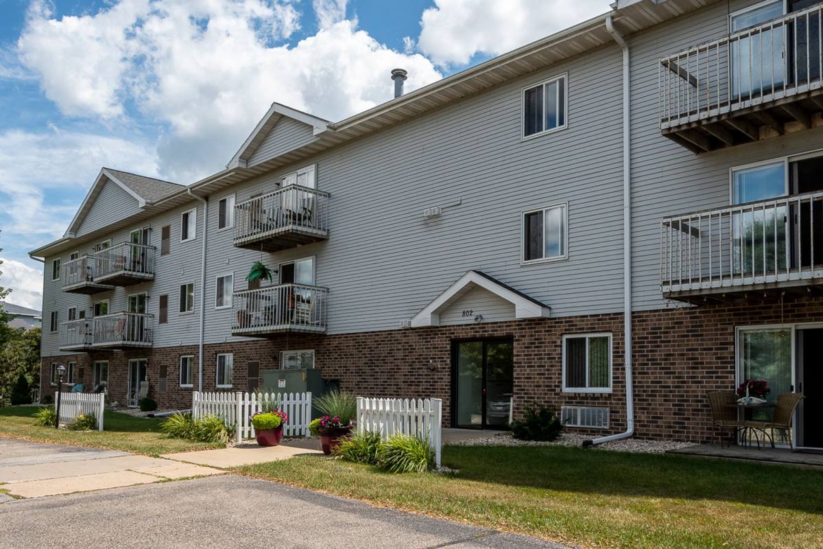 Apartment for rent at 802 W Main St, Waunakee, WI 53597